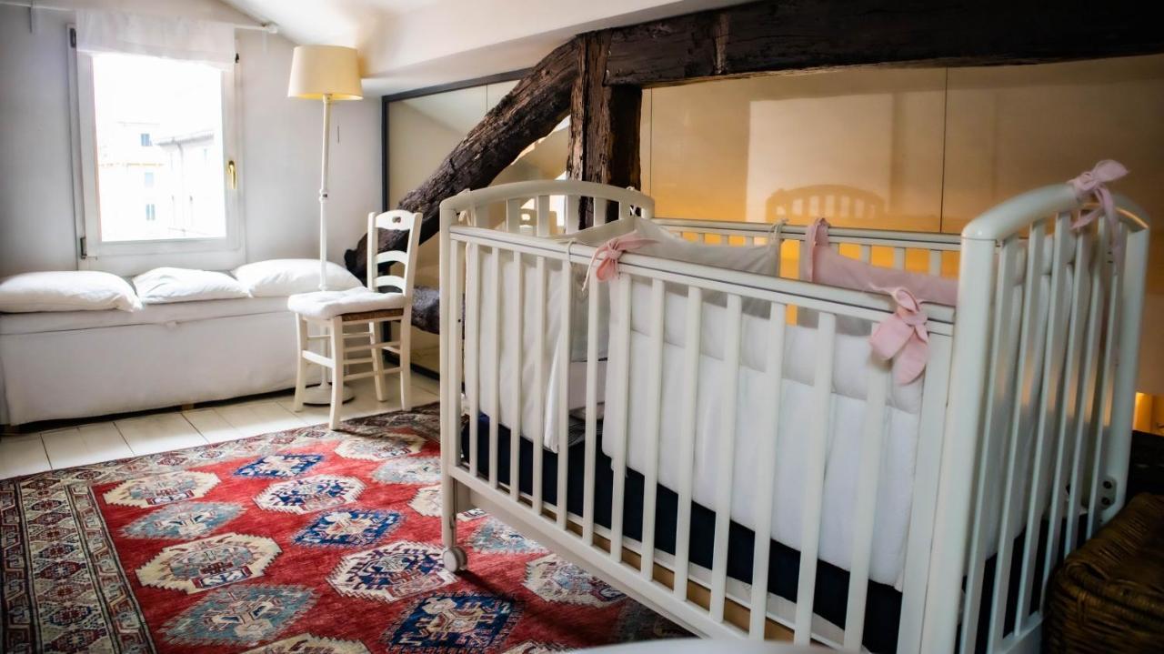 La Finestra Apartment Болоня Екстериор снимка