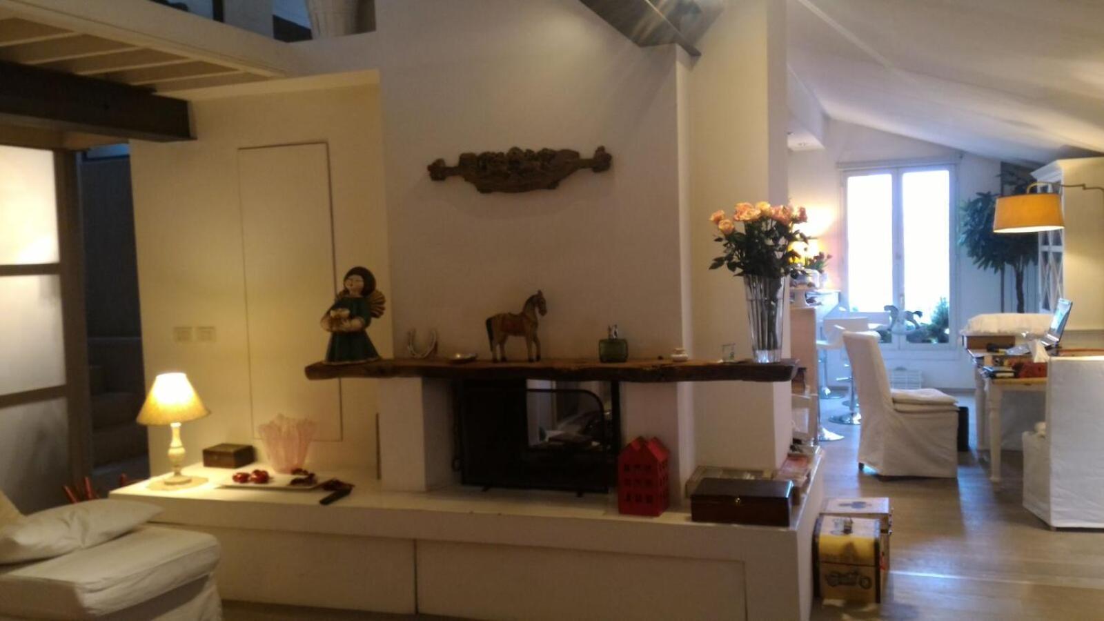 La Finestra Apartment Болоня Екстериор снимка