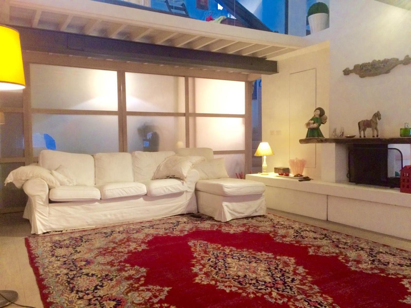 La Finestra Apartment Болоня Екстериор снимка