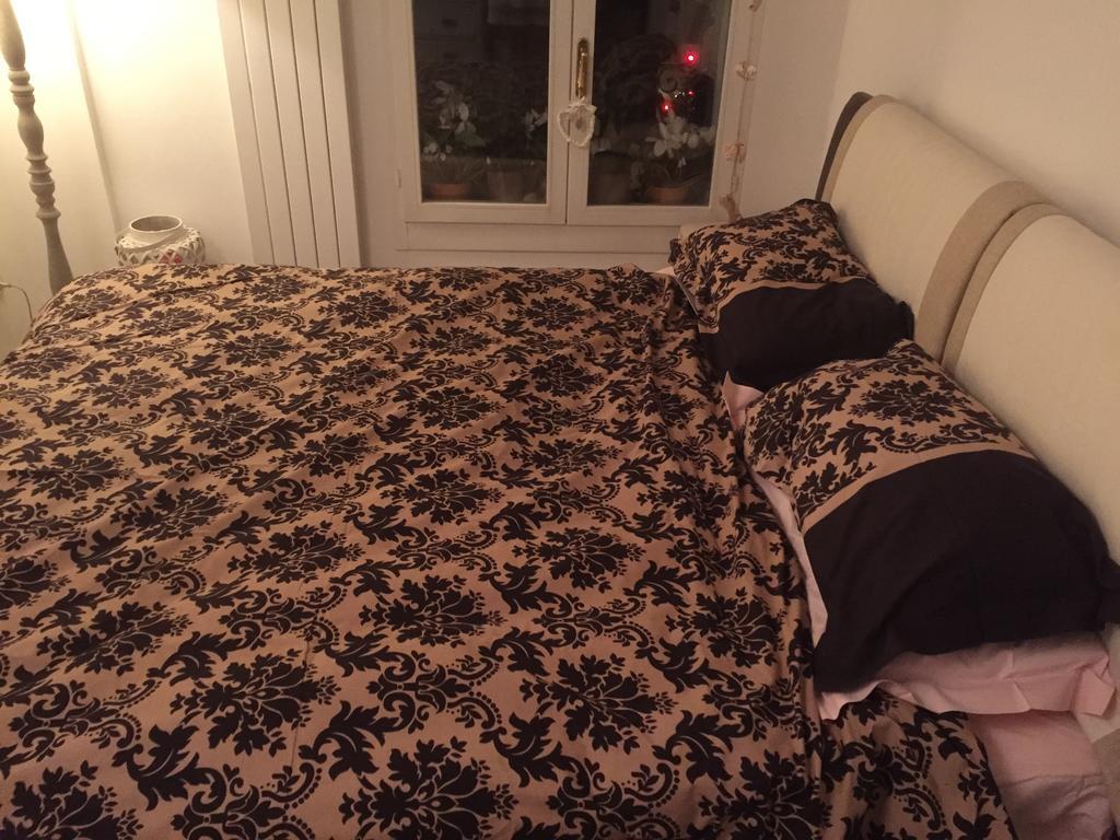 La Finestra Apartment Болоня Екстериор снимка